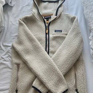 patagonia cream fleece jacket